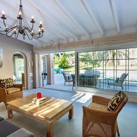 Azzurra Home-charming Property- For 6 Guests Villa Benissa