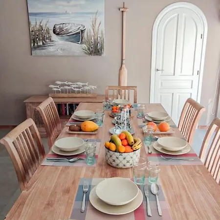 Azzurra Home-charming Property- For 6 Guests Villa *