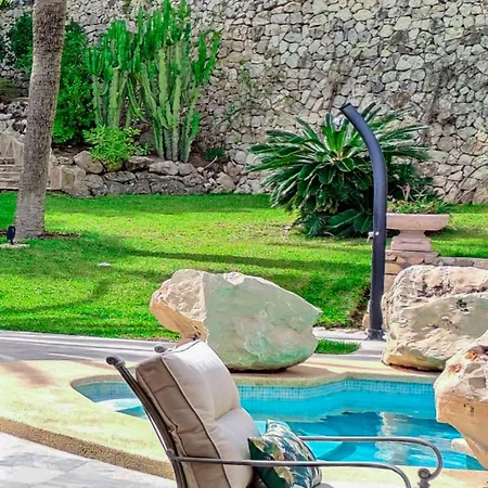 Azzurra Home-charming Property- For 6 Guests