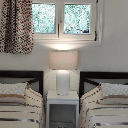 Azzurra Home-charming Property- For 6 Guests ベニッサ