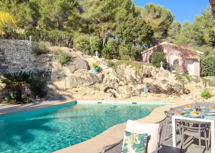 Azzurra Home-charming Property- For 6 Guests *